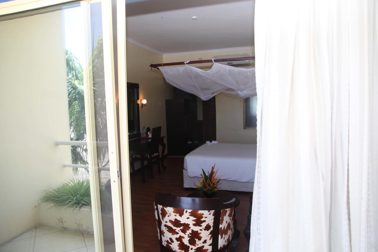 Giraffe Ocean View Hotel Dar es Salaam Ngoại thất bức ảnh